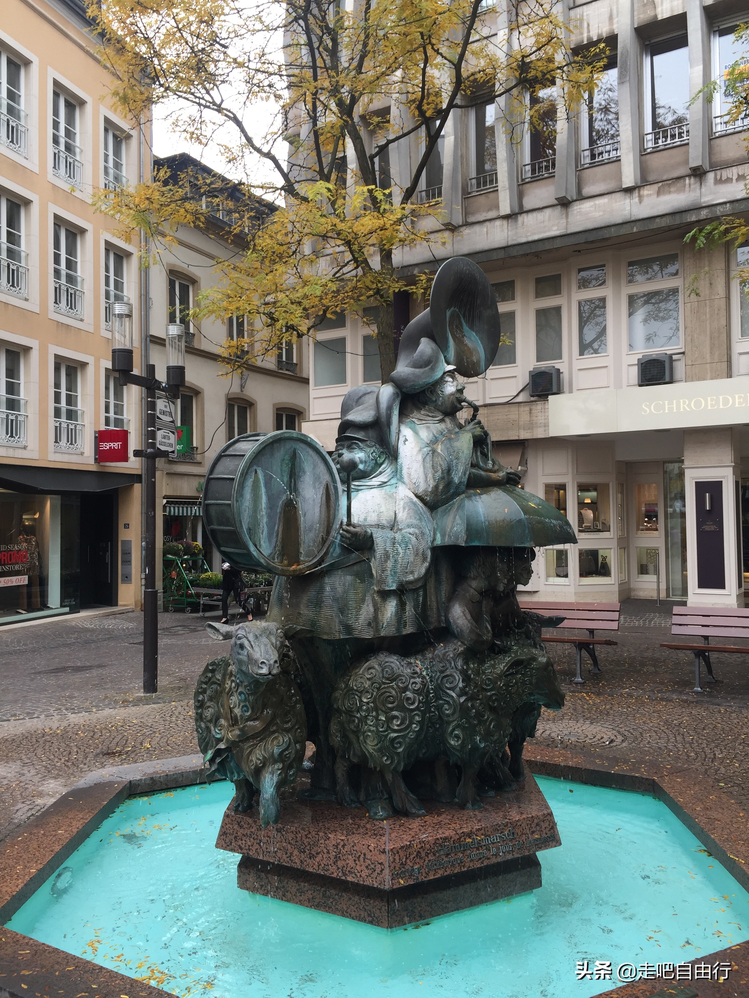 三小时环游世界,雨后漫步卢森堡的袖珍王国