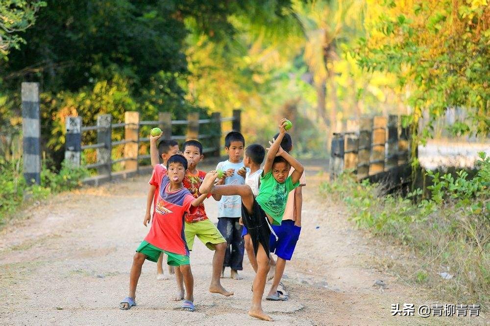 孩子多动不能安静的坐着怎么回事,小孩好动静不下来吃什么药
