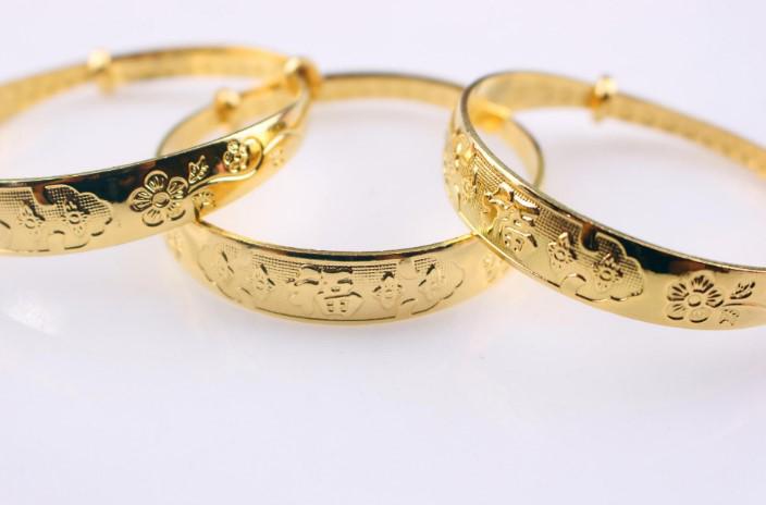 女性黄金手镯多少克合适,黄金手镯选多少克的比较合适