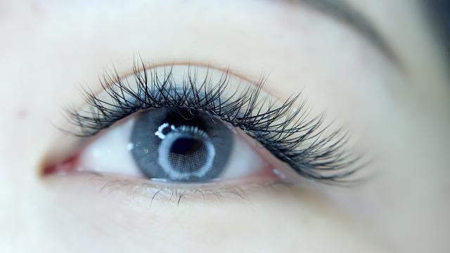 种睫毛初学者需要注意的是什么,种睫毛对睫毛有伤害吗