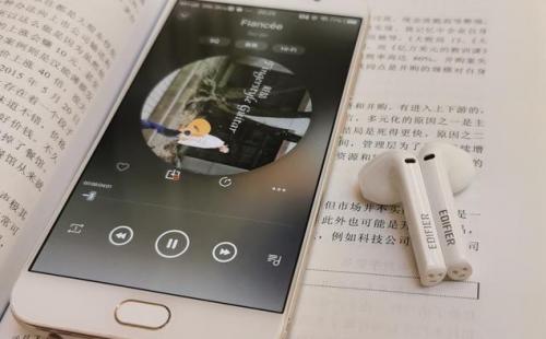 有哪些顶级的蓝牙耳机值得购买,蓝牙耳机排行榜100左右的蓝牙耳机