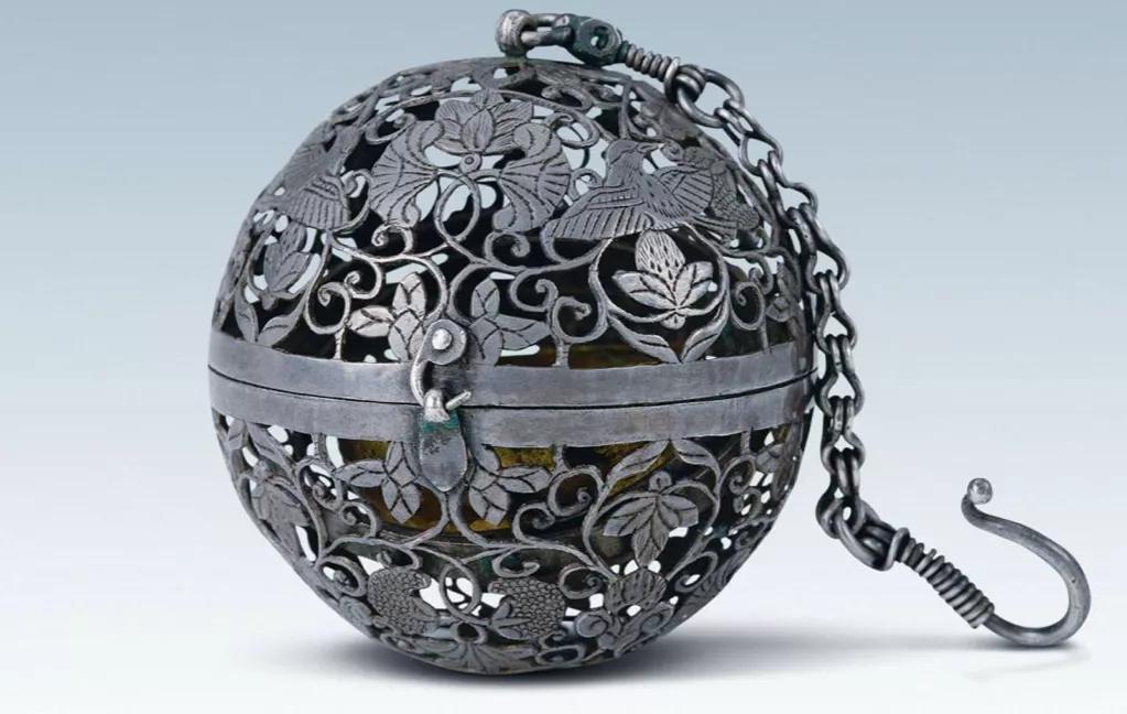 你的车里真好闻！复刻千年国宝的它，随行随香，极雅