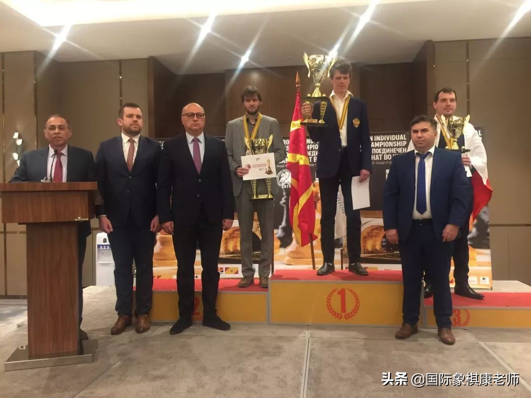 阿杰梅耶夫,弗拉迪斯拉夫·阿杰梅耶夫