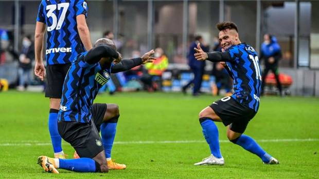 奇葩国米不落后不会踢球，小魔兽撑起半边天，逆境王者