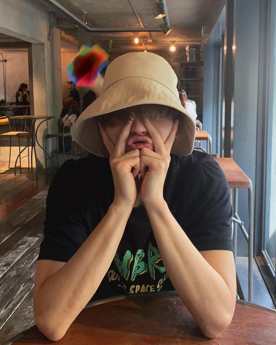 ins韩国温柔穿搭冬季裤子,韩国ins风穿搭女生高级感