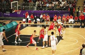 易建联(16年),顶天立地