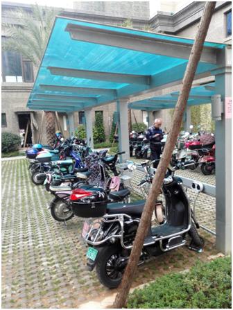 九号电动车充电器烫手,电瓶车充电时充电器烫手没事吧