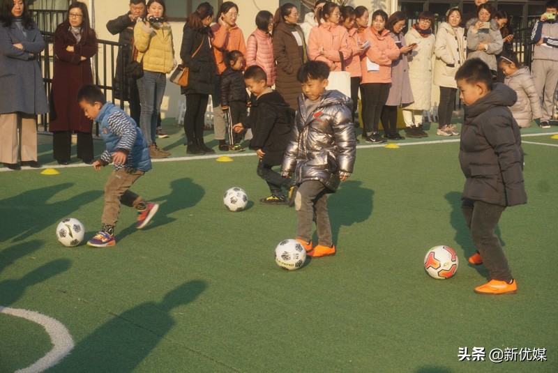 温度虽高但是热情不减,气温很低热情不减