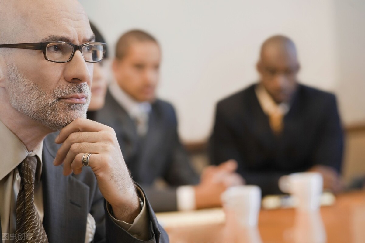 年会怎么发言才能吸引人,发言如何吸引人