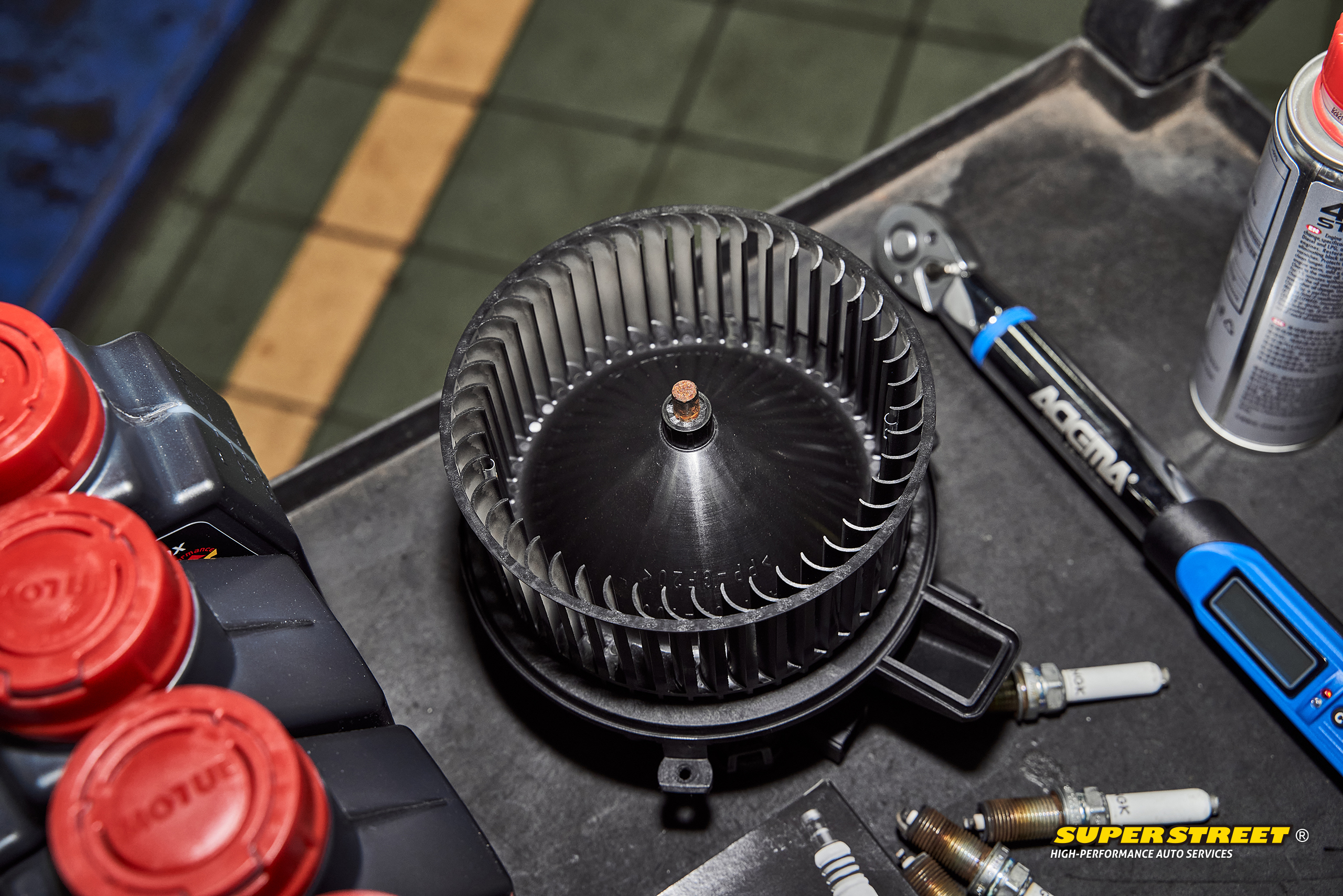 奥迪a4lb9用什么品牌机油,奥迪a4l壳牌机油推荐