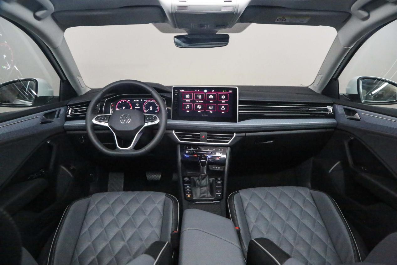 轿车大众速腾,大众紧凑型轿车速腾