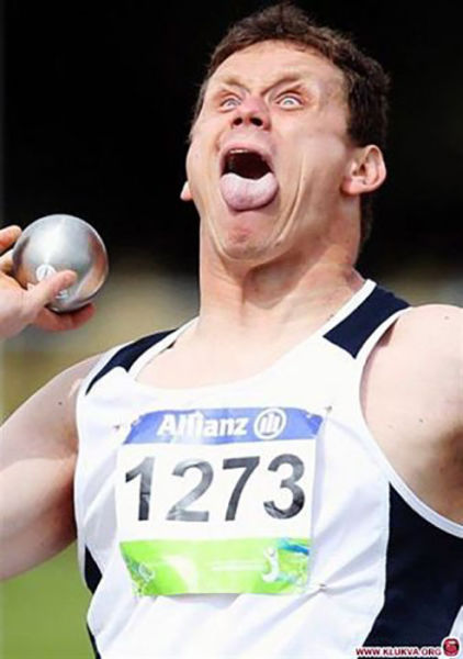 喝水时的搞笑表情包,跑步表情包搞笑图片高清