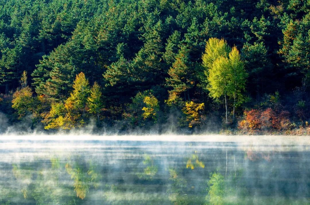 秋景徒步、汗蒸唱K,吃满族特色二八席,最适合团建的怀柔秘境