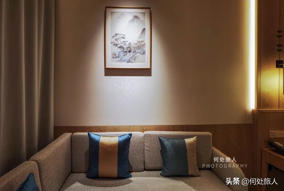 鍖椾含鐜悆褰卞煄鍝堝埄娉㈢壒涓婚閰掑簵,鍖椾含鐜悆褰卞煄閰掑簵娴嬭瘎