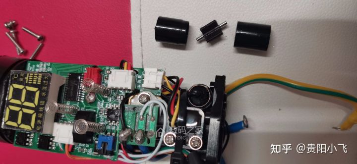 传福即热式电热水器维修,厨宝热水器即热式拆解