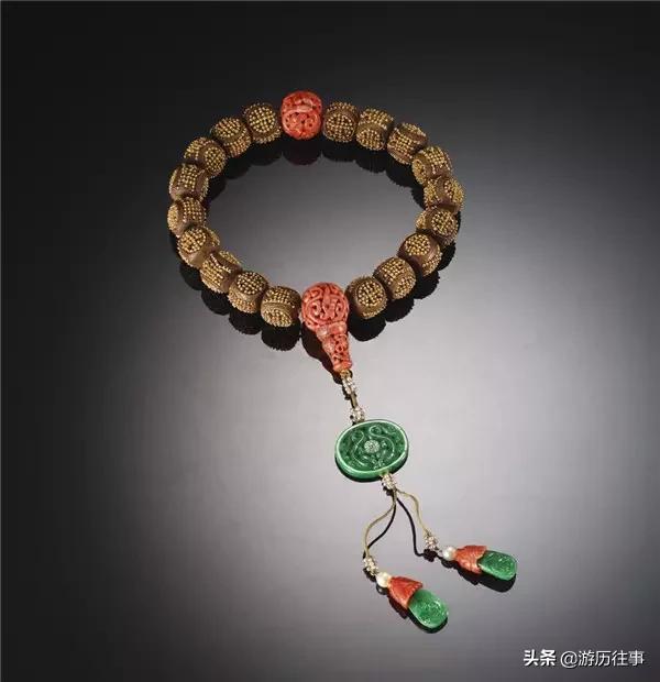 清朝皇帝官员为什么都戴一串珠子,清朝皇帝和官员都戴什么样的佛珠