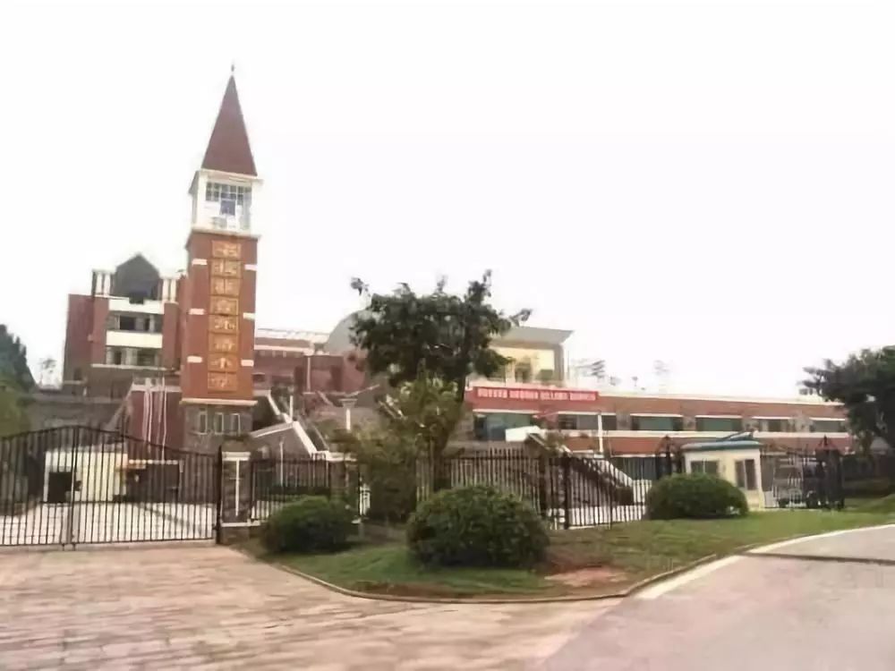 重庆小学学费多少钱一年,重庆小学费用一年多少钱