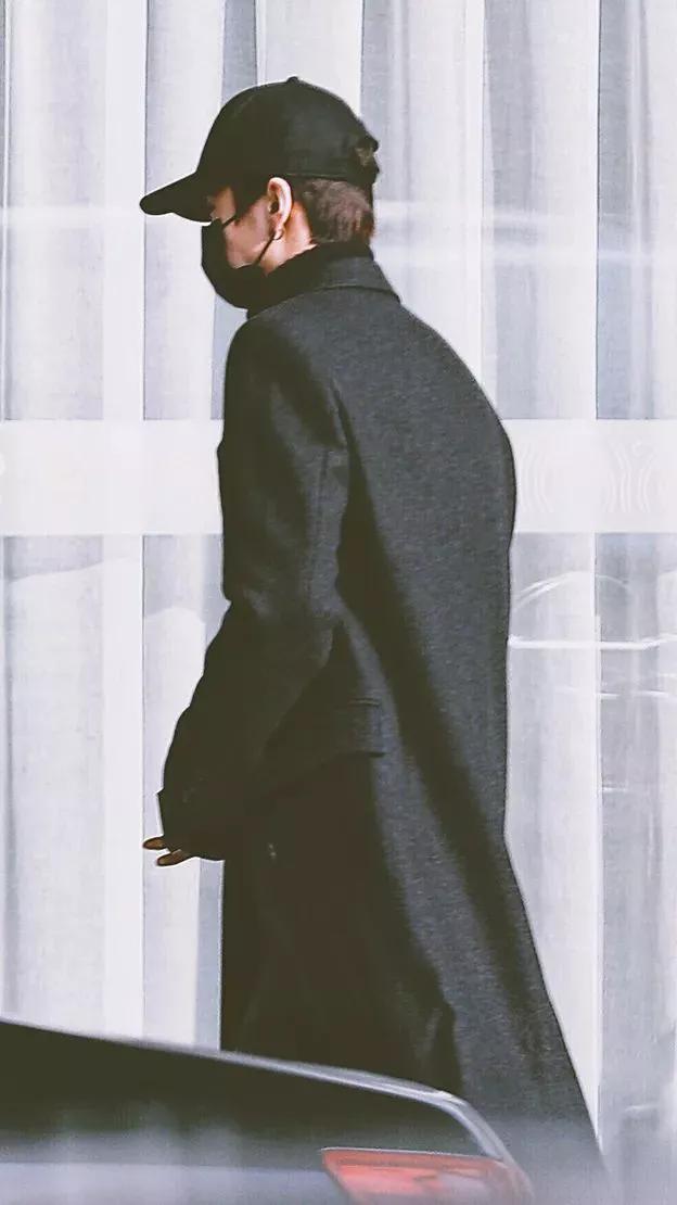 鹿晗壁纸浅蓝色系,鹿晗壁纸皮衣