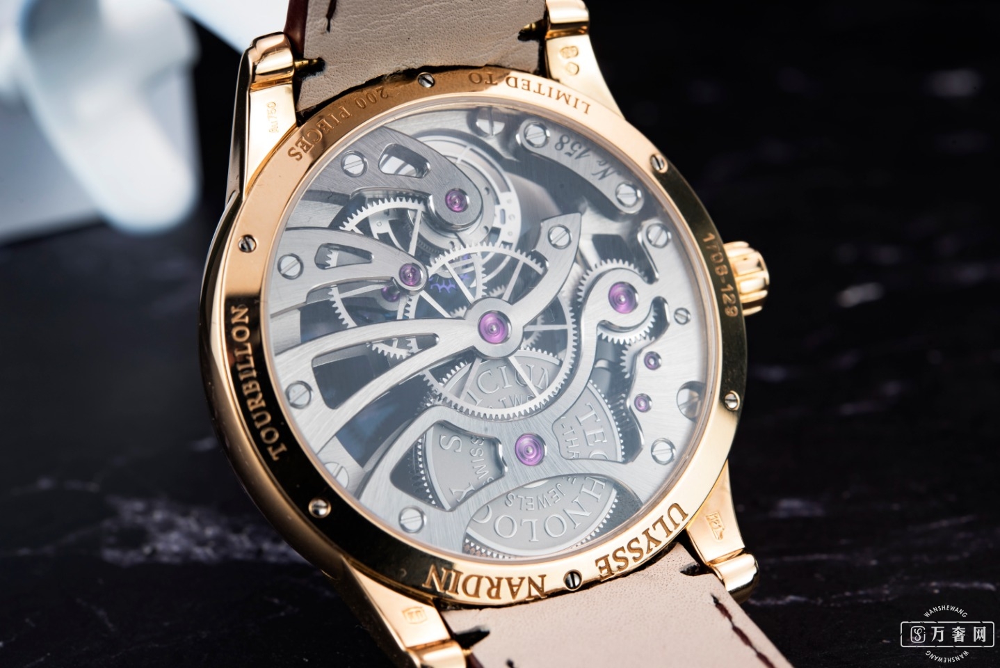 雅典表鎏金系列8153-111腕表 (雅典表是什么档次的表)