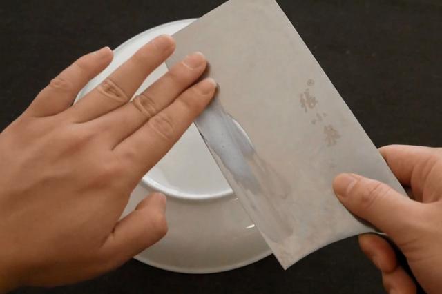家用菜刀磨刀怎么磨又快又锋利,菜刀无磨刀石用什么磨才锋利