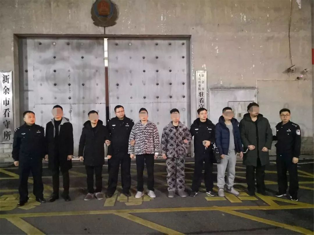 你穿过这样的“英国卫裤”？新余公安摧毁一网络水军团伙，抓获嫌疑人17名