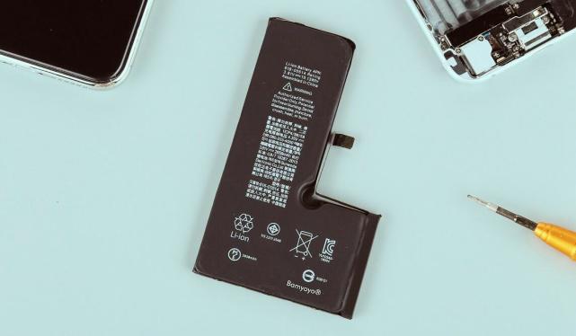 iphonexs还能撑几年,为什么iphone用三年了还会卡