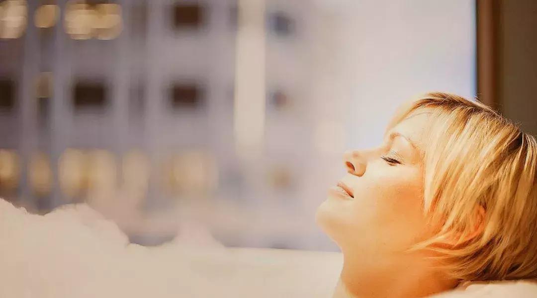 经期前后想吃甜食,经期后想谈恋爱