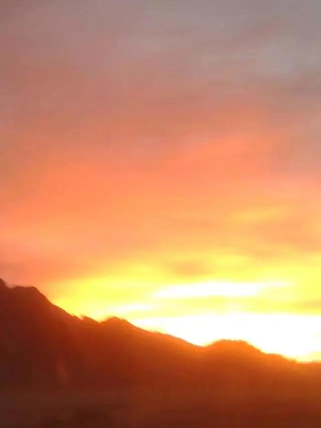 我在德令哈海子诗歌,我在德令哈最后一天