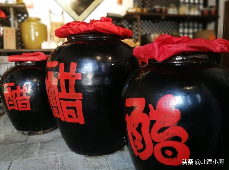 陈醋白醋米醋香醋的区别,米醋陈醋香醋白醋各有什么区别