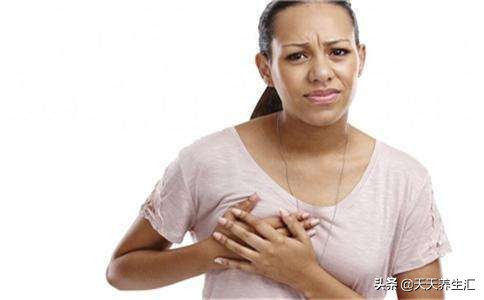生理期前乳房胀痛什么原因,生理期前兆胸部胀痛缓解