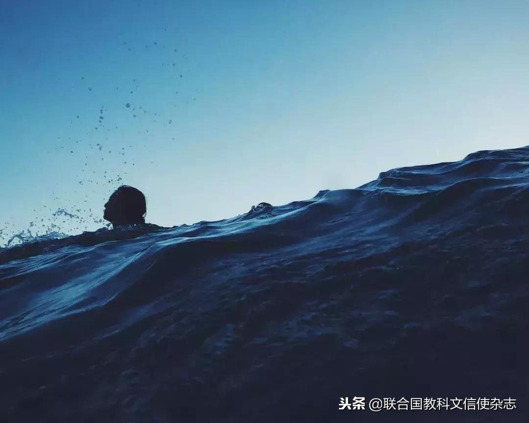 一个人该怎么养小孩,如何养出一个冷漠无情的孩子