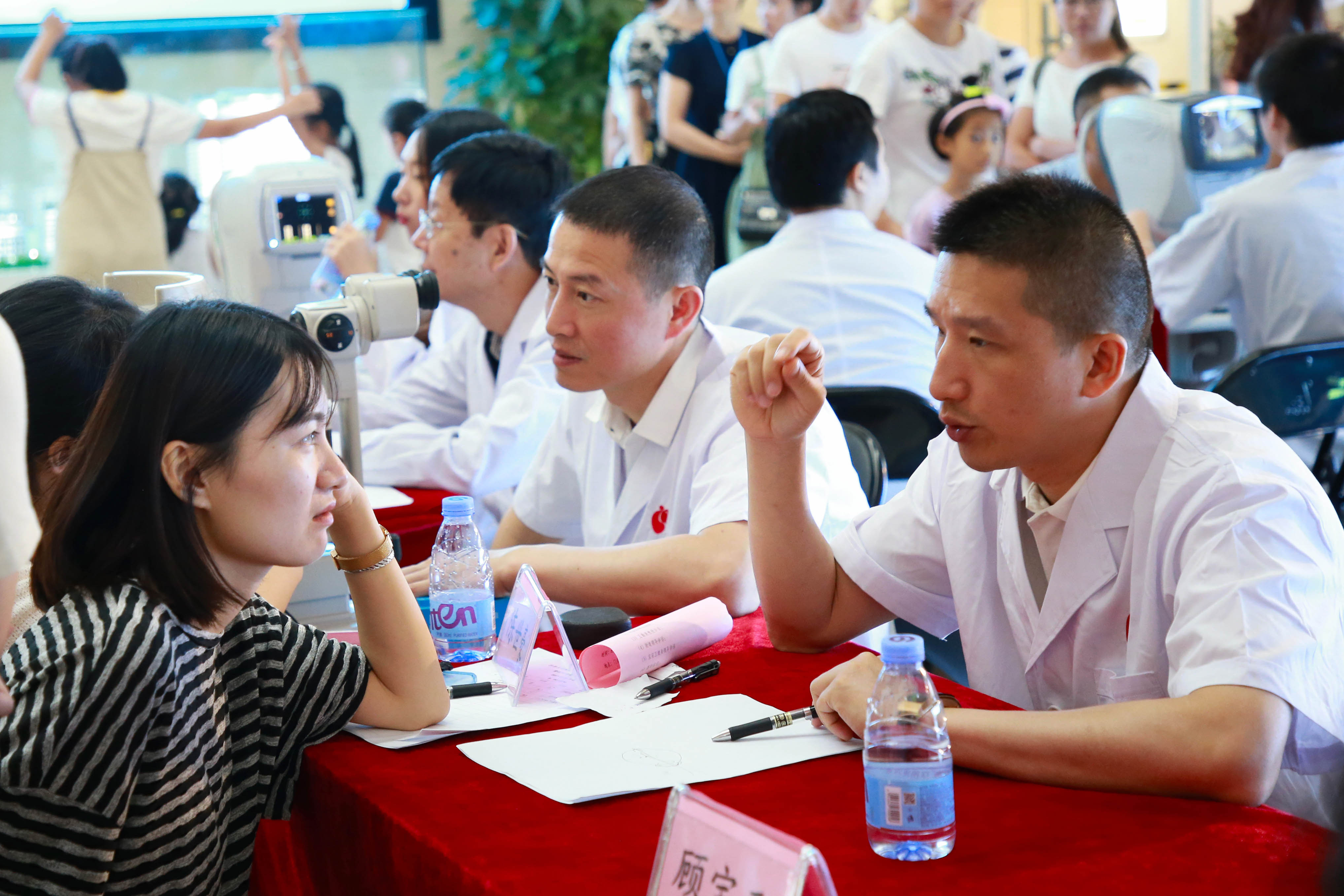 眼科义诊走进社区,眼科义诊让居民享受家门口的便利