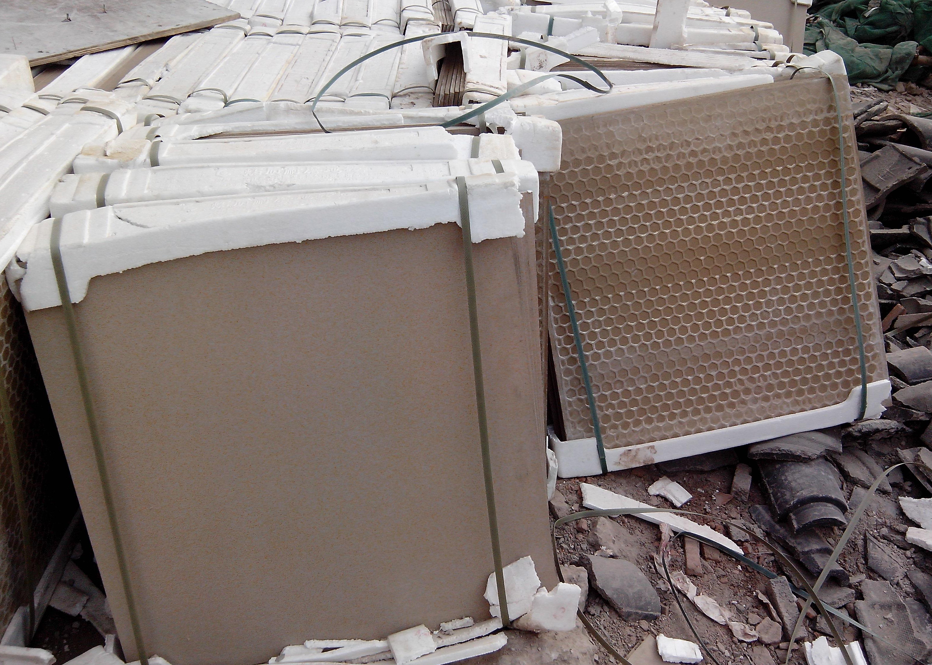 贴牌砖卖多少钱,劈开砖和仿石砖哪个好