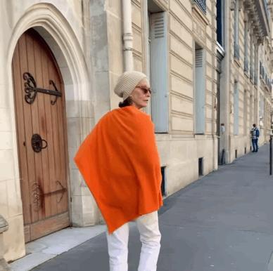 74岁惊艳14万人，她是法国人票选出的“最受欢迎的优雅女人”