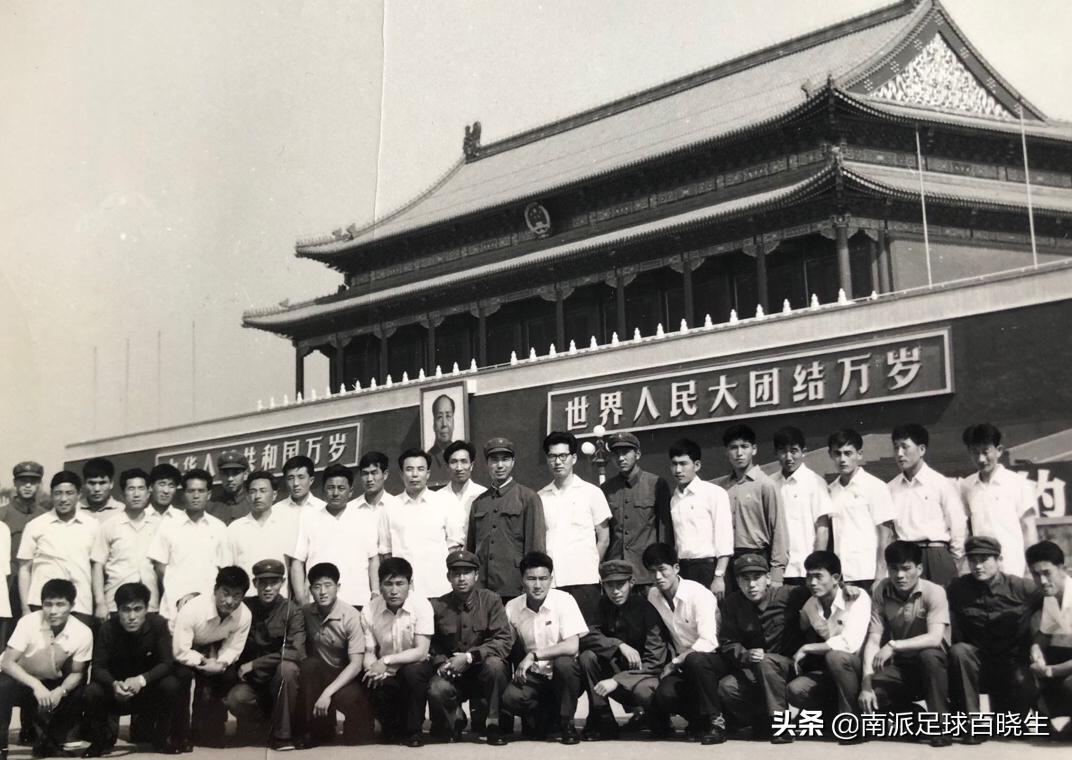 闄堜害鏄庝緺瀹㈣鐓х墖,渚犲琛岄檲浜︽槑涓撹