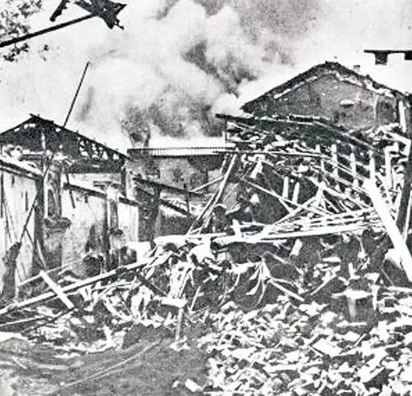 汪曾祺跑警报原文,汪曾祺跑警报出自哪本书