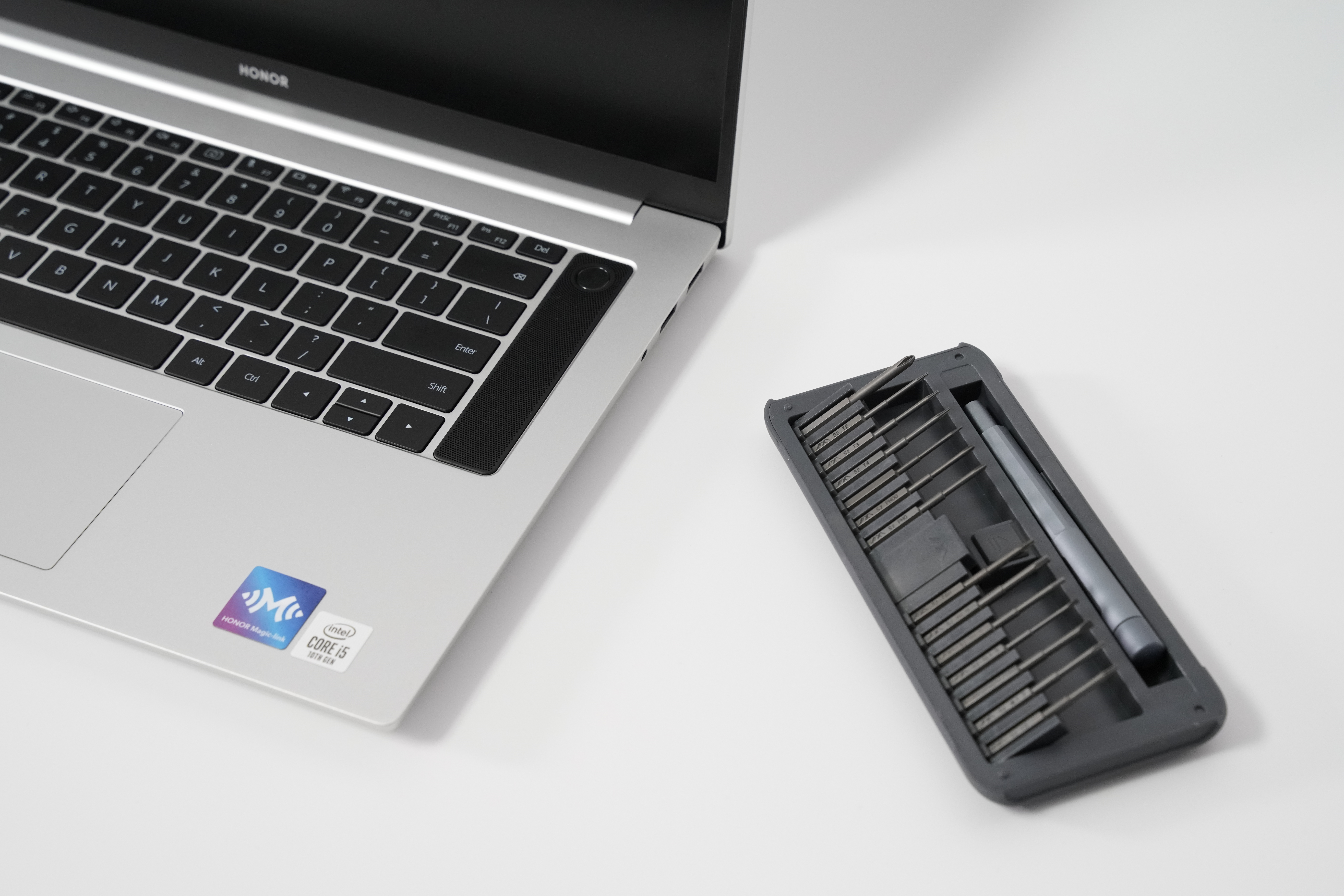 荣耀magicbookpro2020拆机,荣耀magicbookpro2020版拆解