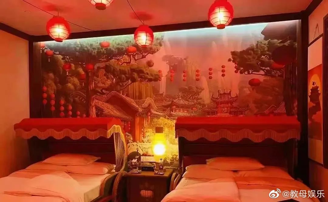 凌美环球影城联名钢笔,环球影城小黄人联名手办