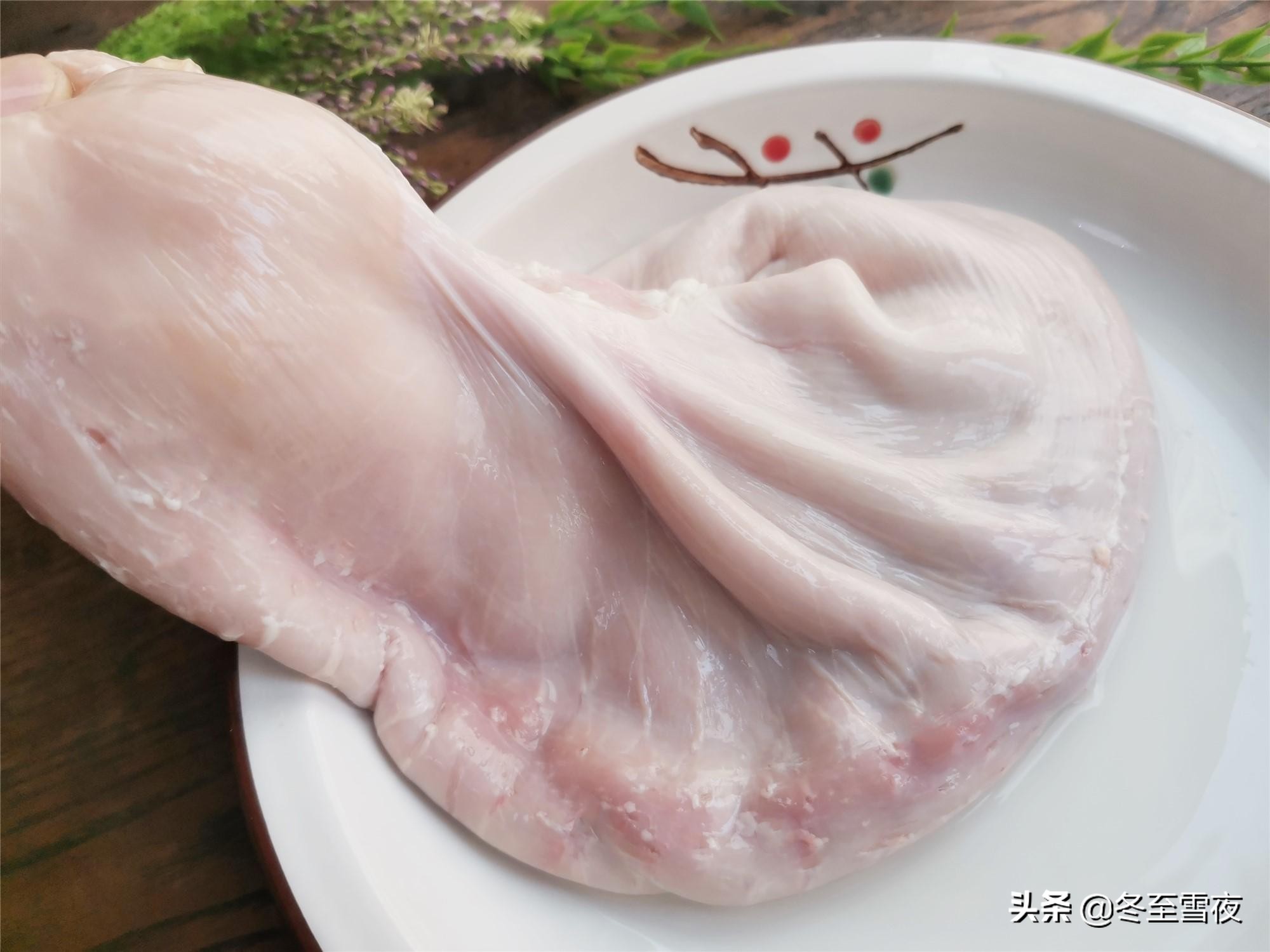 搓洗猪肚用什么洗最干净,洗猪肚的方法放醋吗