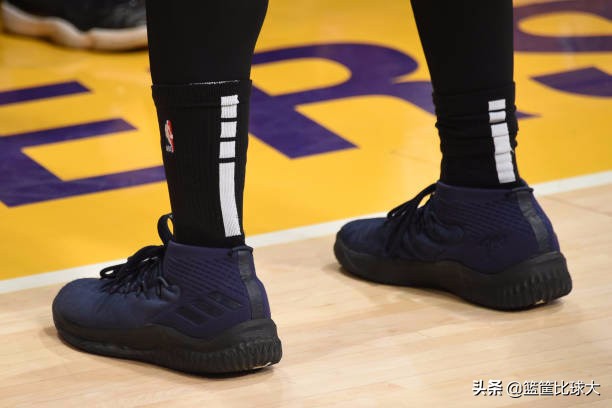 塔图姆秀,凯尔特人塔图姆穿的什么球鞋