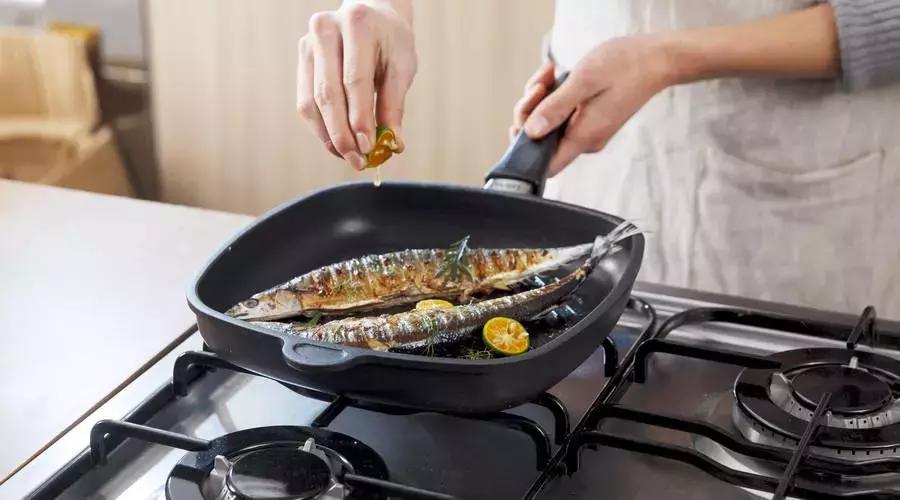 厨房装空调好还是凉霸好,厨房专用嵌入式空调有必要装吗