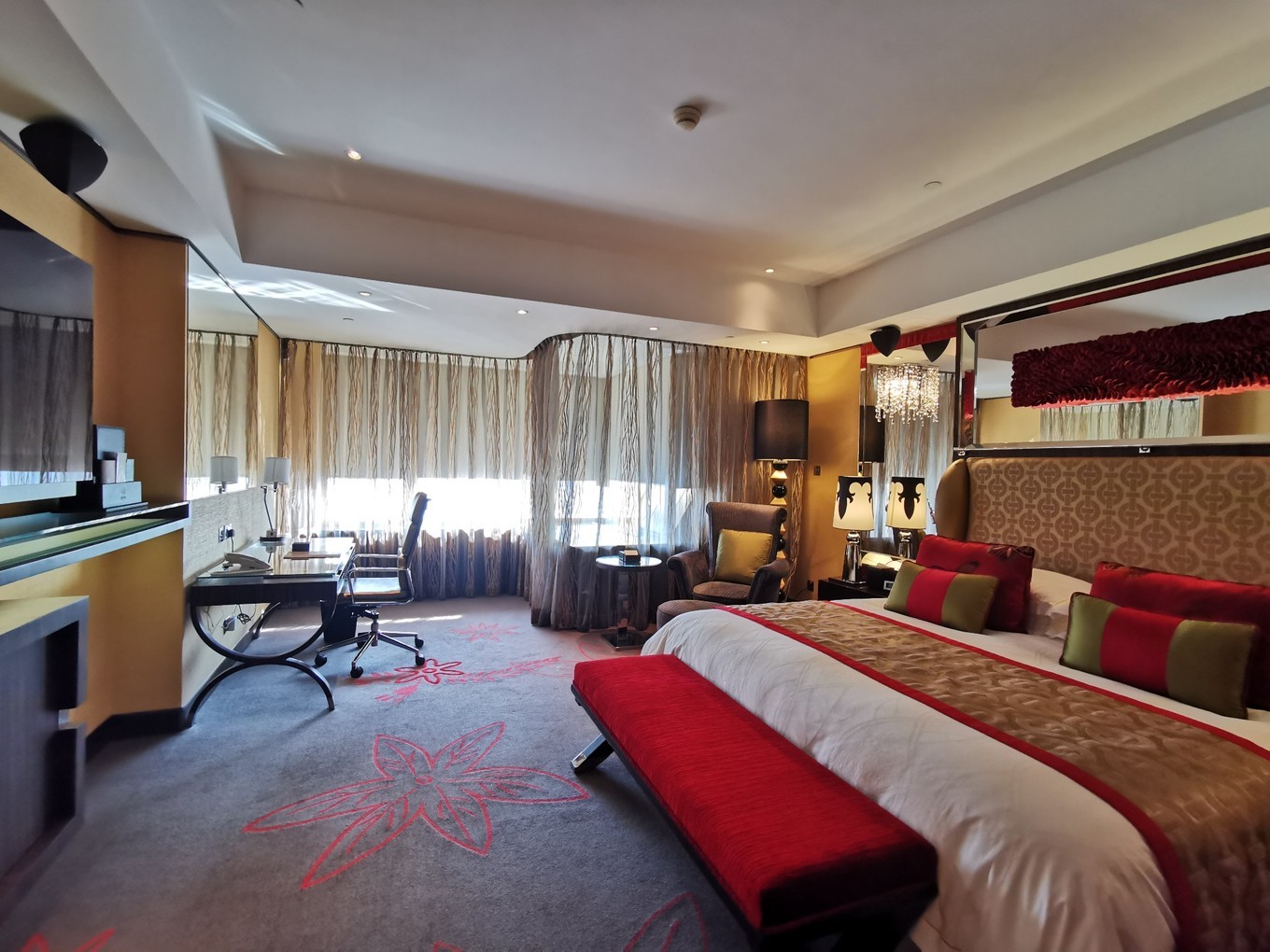 恋上世纪风情澳门，迷醉新葡京酒店