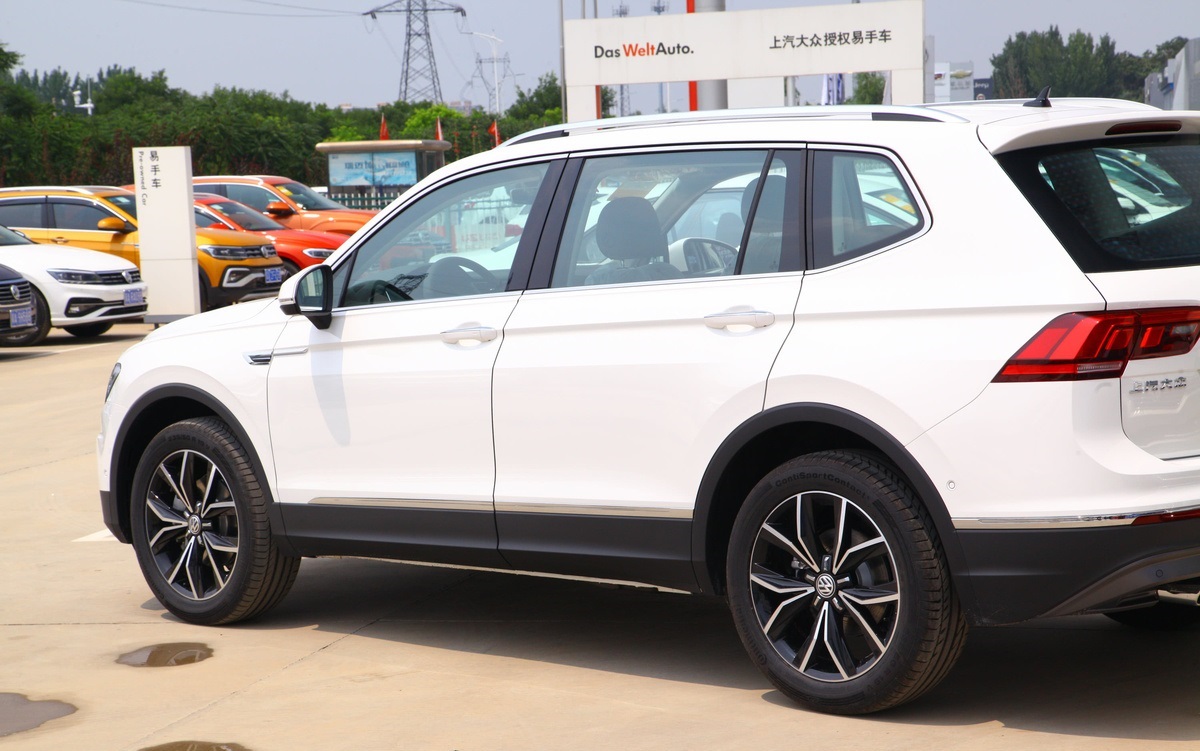 从21.88万跌至16.48万,途观L成降价王,果断放弃奇骏CR-V