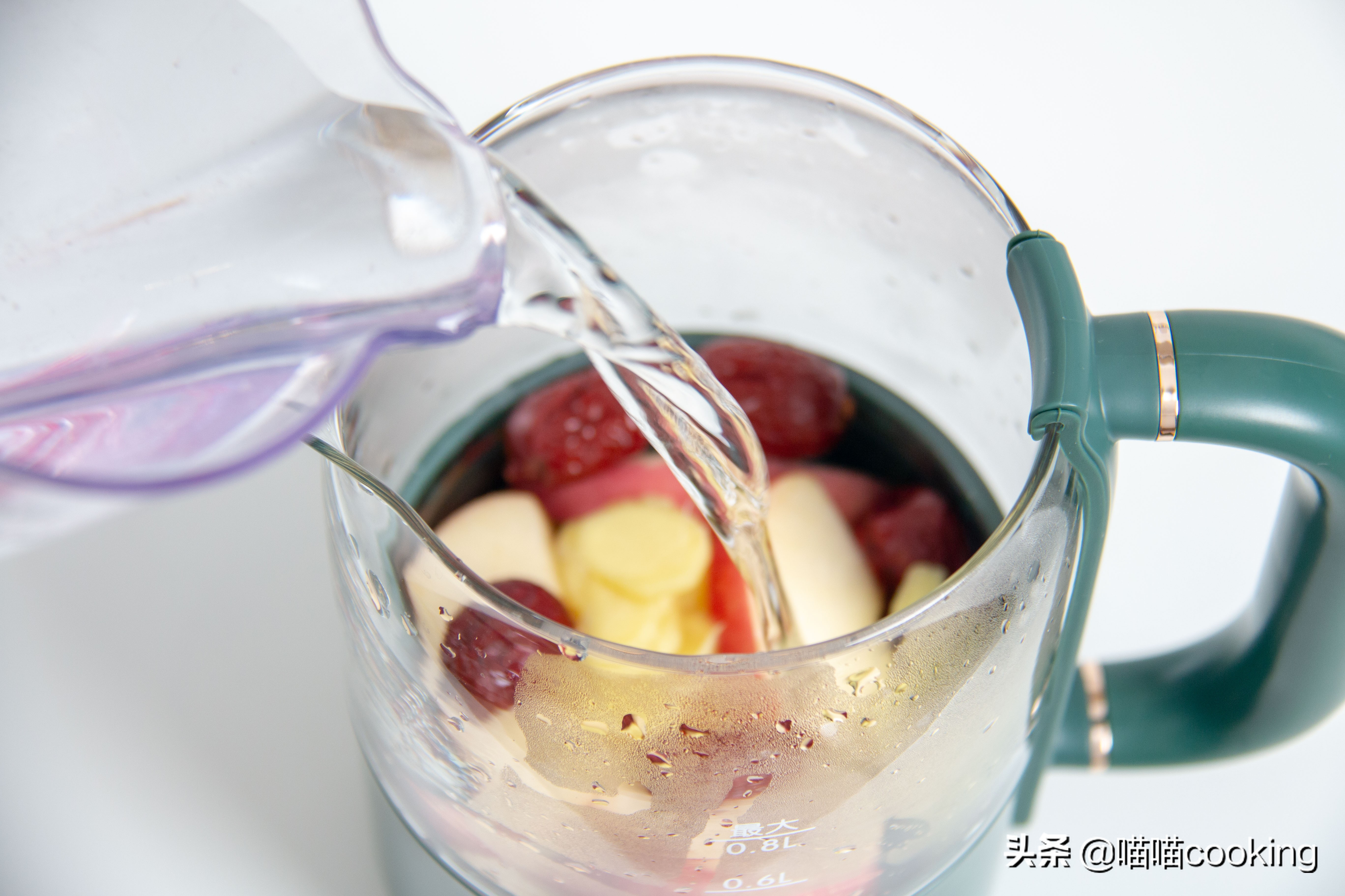 苹果桂圆红枣枸杞煮水有什么功效,苹果红枣枸杞生姜煮水有什么功效