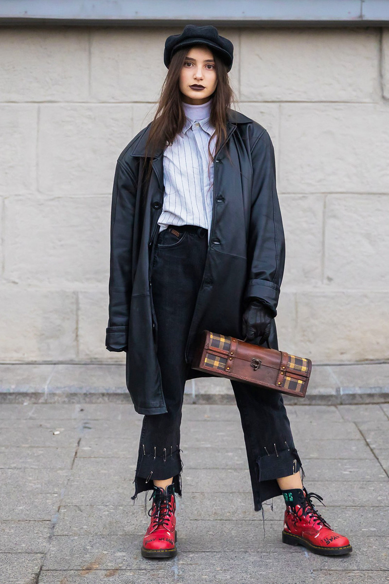 靴子夏季穿搭马丁靴,适合夏天穿的女靴马丁靴