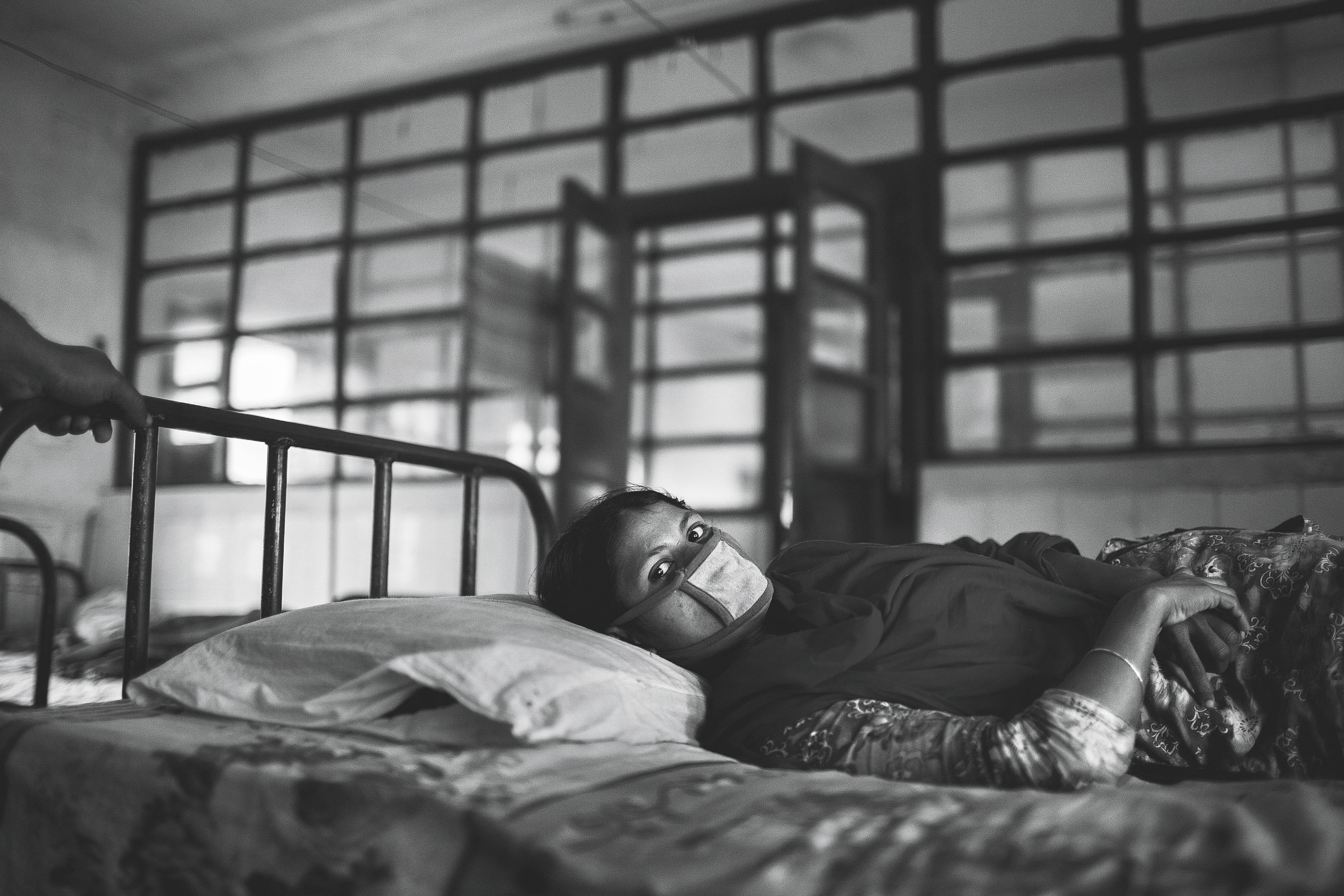 中国感染结核病菌人数达5.5亿，至少2700万会得结核病，传统一线药物基本失效，耐药性肺结核已成隐形瘟疫？