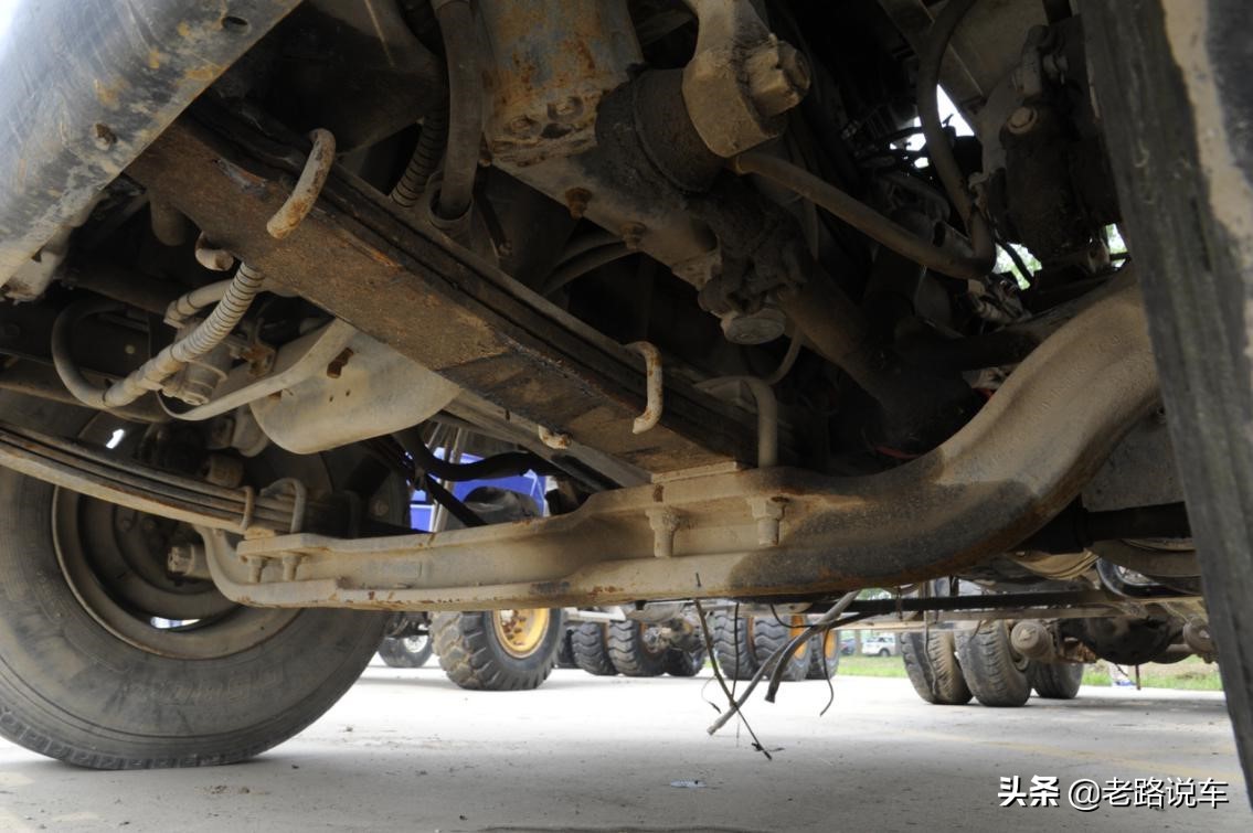 路边的经典——超级美式大平头！万国HL6482