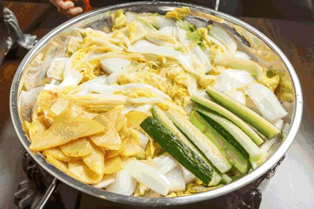 重庆江北海鲜大杂烩香辣海鲜锅,超好吃的海鲜大杂烩