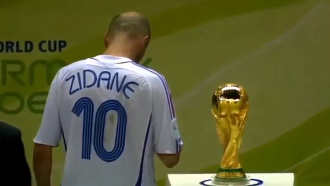 小罗生涯得过什么奖,小罗为什么没进最佳阵容