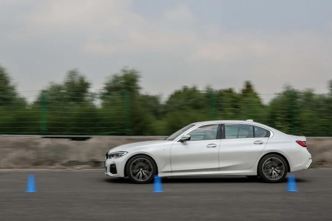 宝马3系最便宜的一款落地多少钱,宝马3系最便宜的成交价